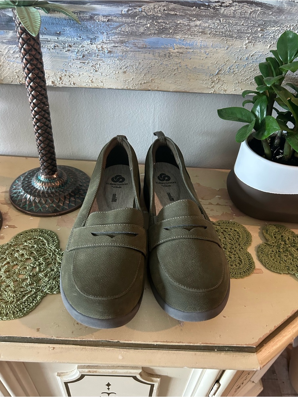 Cloudsteppers by Clarks Olive Green Slip-On Penny Loafers size 10 - Picture 2 of 6